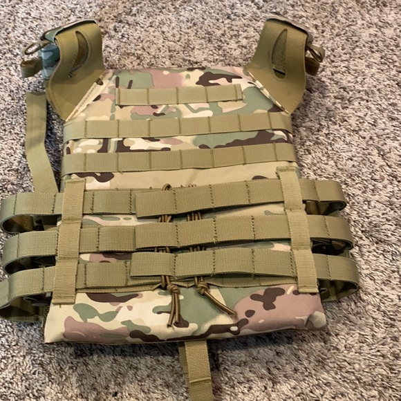 NWOT small Military Tactical Body Armour Paintball Vest - Picture 2 of 5